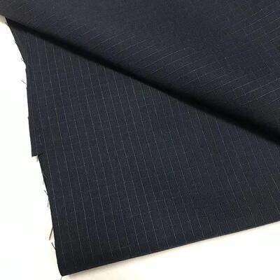 Tejido de viscosa Lenzing de textura suave que presenta un patrón liso, además de alta durabilidad, excelente opción para la fabricación de moda y textiles