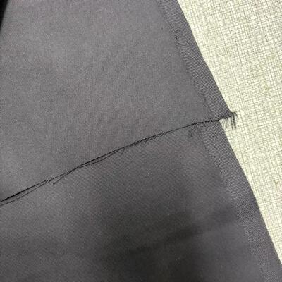 Largo de rollo 100m Tejido de aramida personalizado que ofrece estabilidad térmica 260C 15 por ciento Perfecto para ropa resistente al fuego